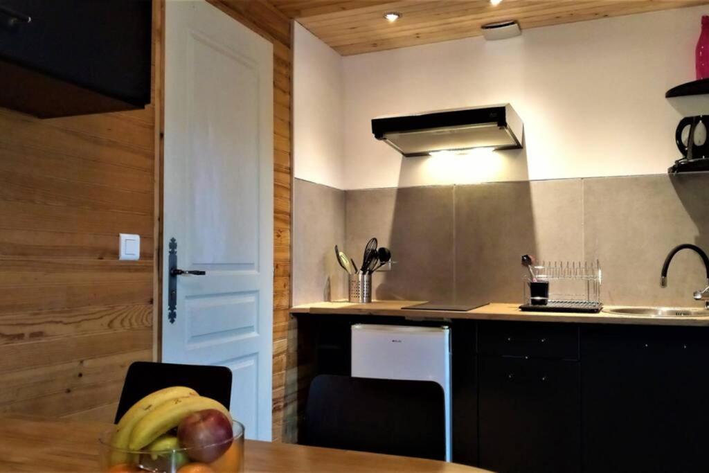 Studio 32M2 - Dans Propriete Avec Vue Imprenable Sur Le Lac Du Salagou Liausson Экстерьер фото